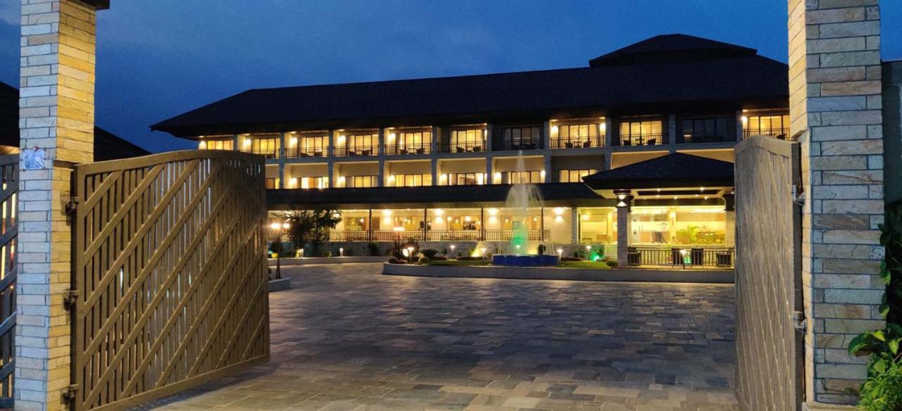 Soaltee Westend Resort チトワン エクステリア 写真