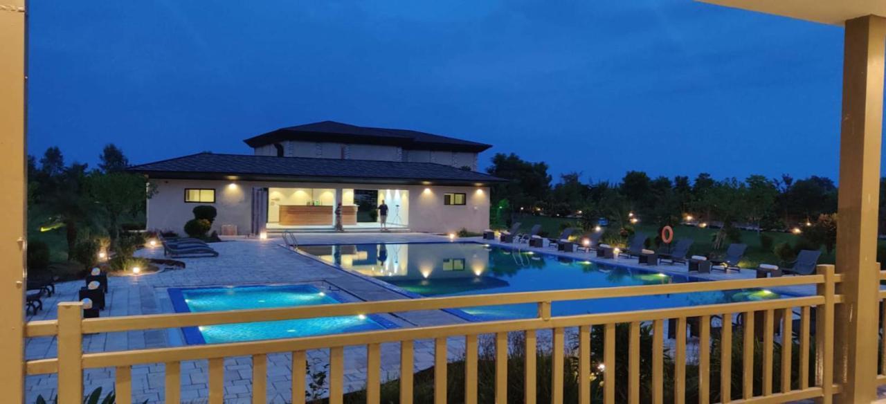 Soaltee Westend Resort チトワン エクステリア 写真